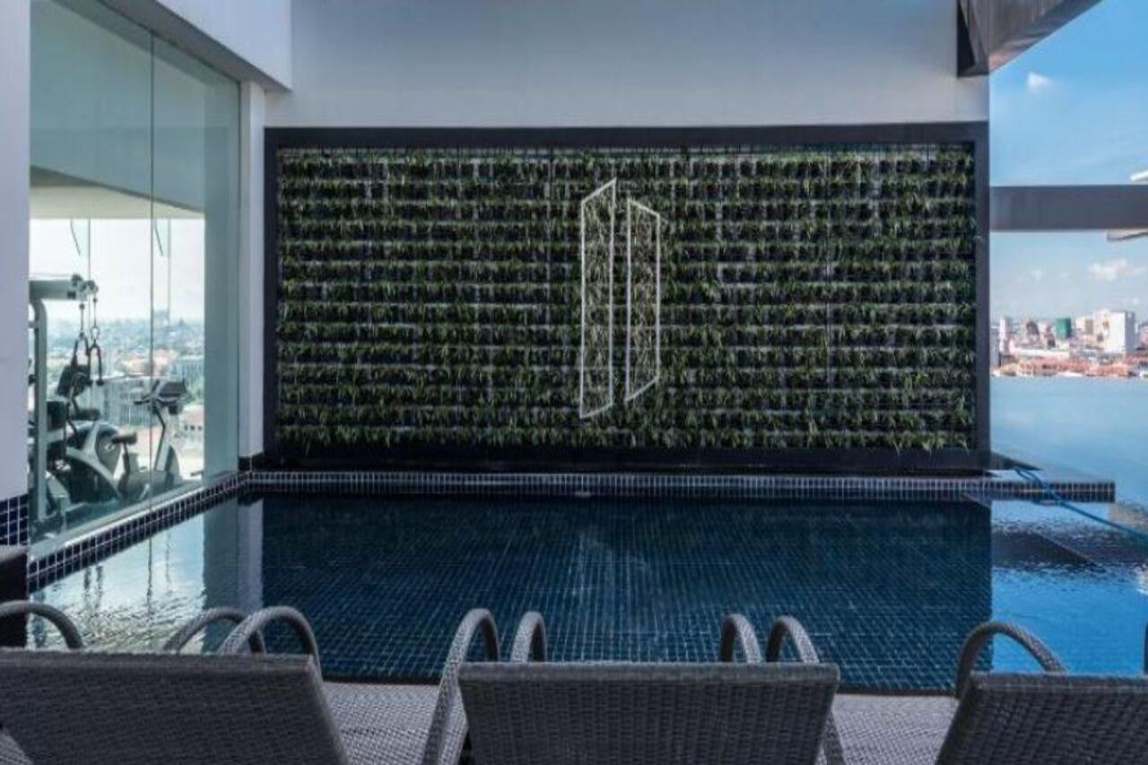 Naki Suites @ Silvertown Phnom Penh Exterior foto