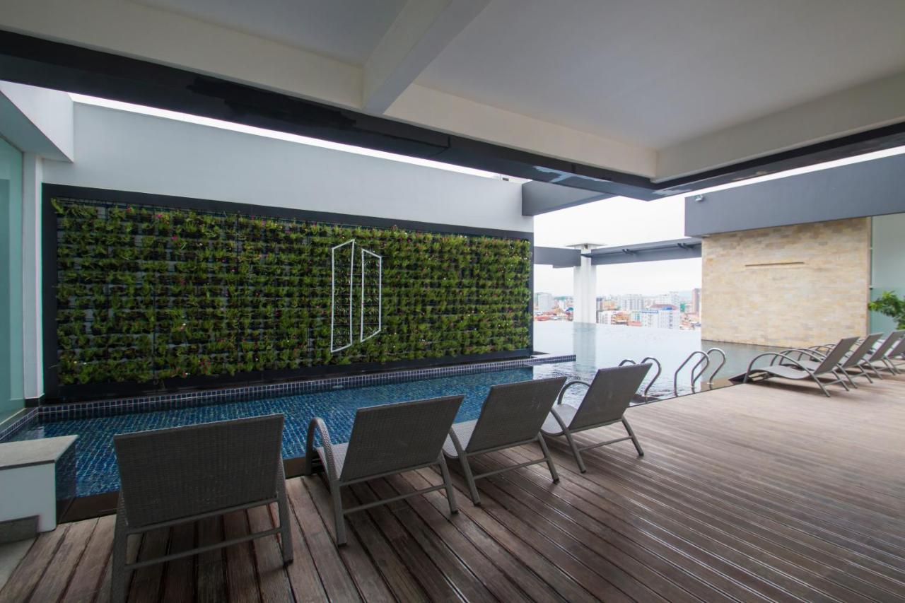 Naki Suites @ Silvertown Phnom Penh Exterior foto