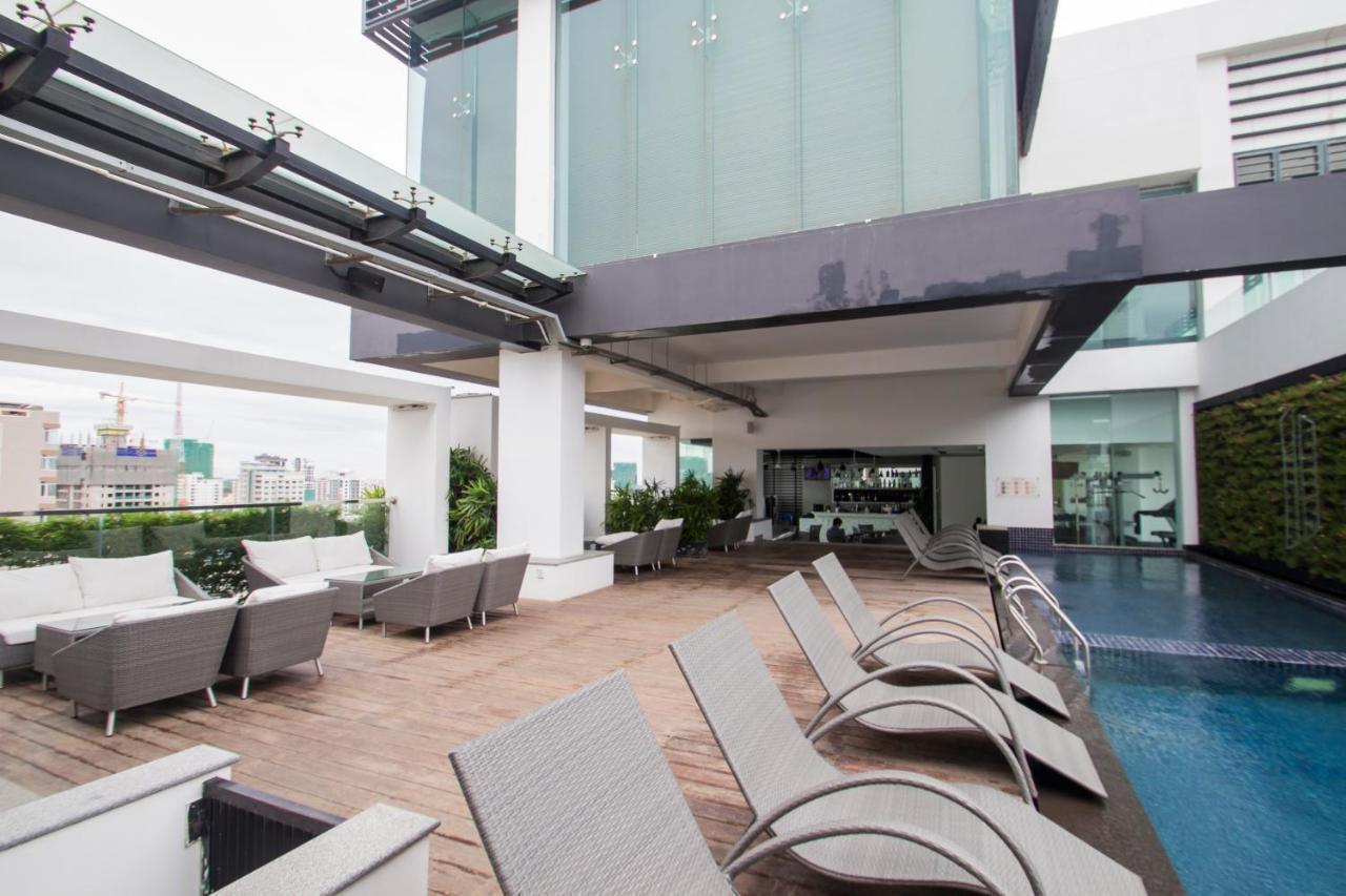 Naki Suites @ Silvertown Phnom Penh Exterior foto