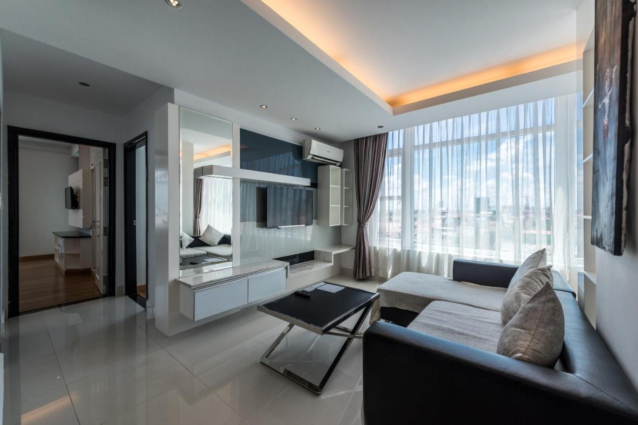 Naki Suites @ Silvertown Phnom Penh Exterior foto