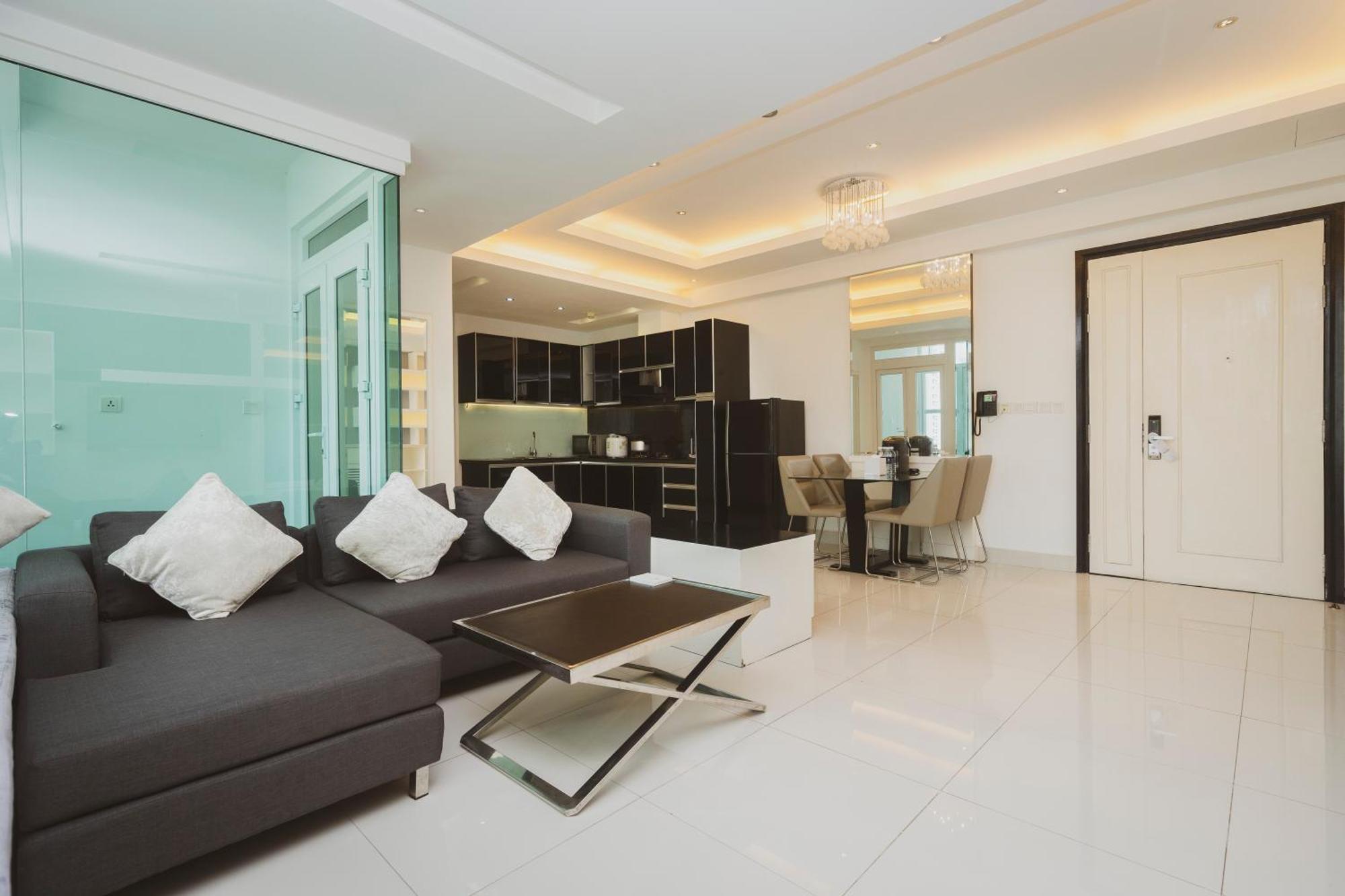 Naki Suites @ Silvertown Phnom Penh Exterior foto