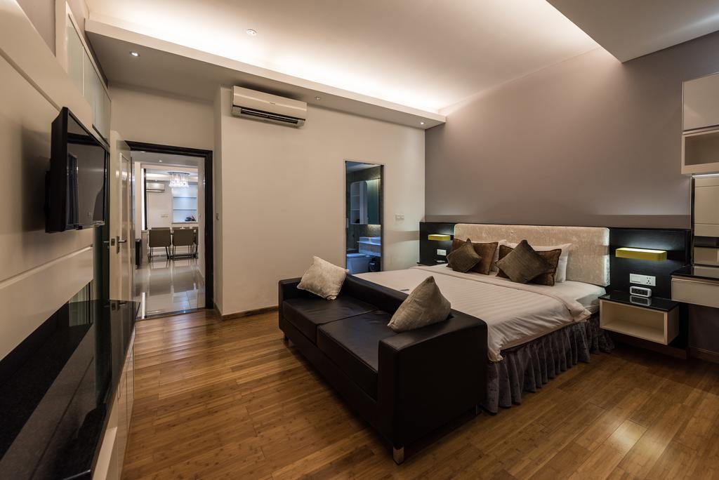 Naki Suites @ Silvertown Phnom Penh Exterior foto
